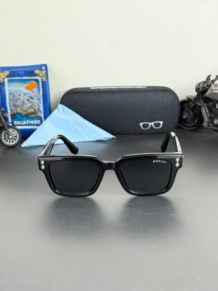 Mos_S_Square - Black / medium